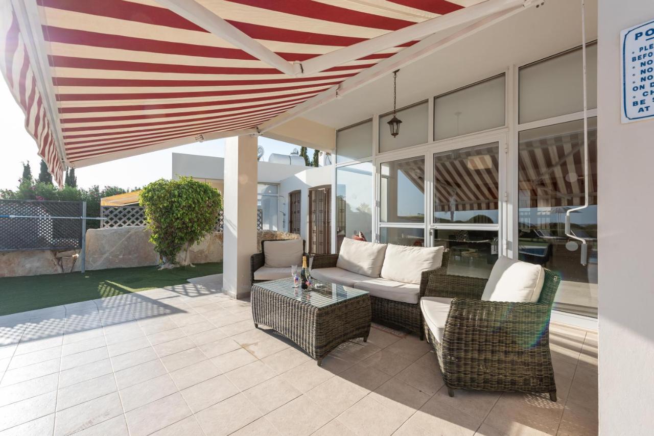 Villa Marina Sunrise By Ezoria Villas Коръл бей Екстериор снимка