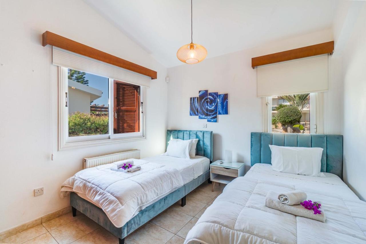 Villa Marina Sunrise By Ezoria Villas Коръл бей Екстериор снимка